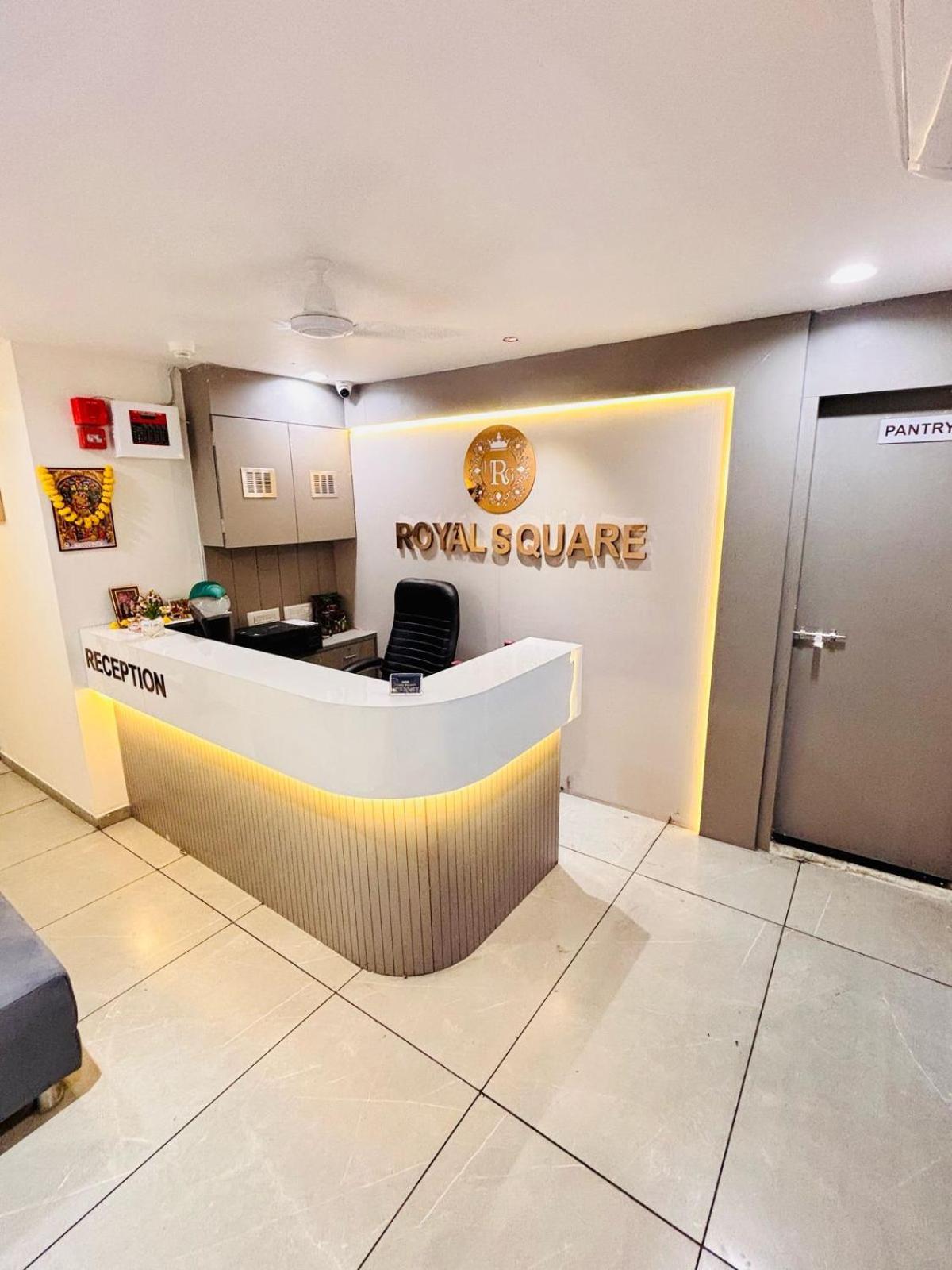 Hotel Royal Square Ahmedabad Exterior photo